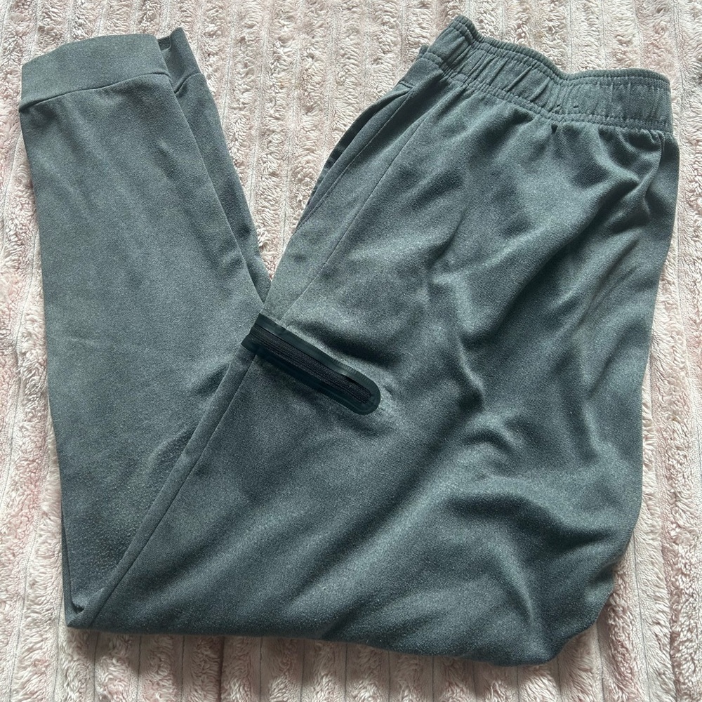 Leg3end size Large mens sweats
